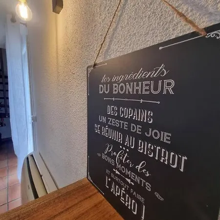 Jolie Piscine A 15 Min Du Barcares 살스-르-샤토